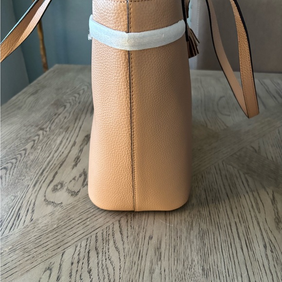 Kate Spade hayes medium tote-New - Picture 4 of 6